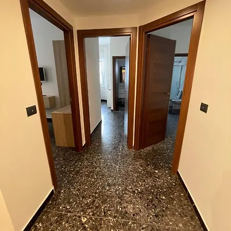 Due Passi Dal Mare *