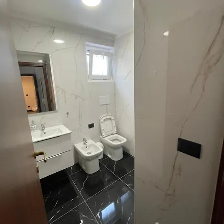Due Passi Dal Mare Guest house *
